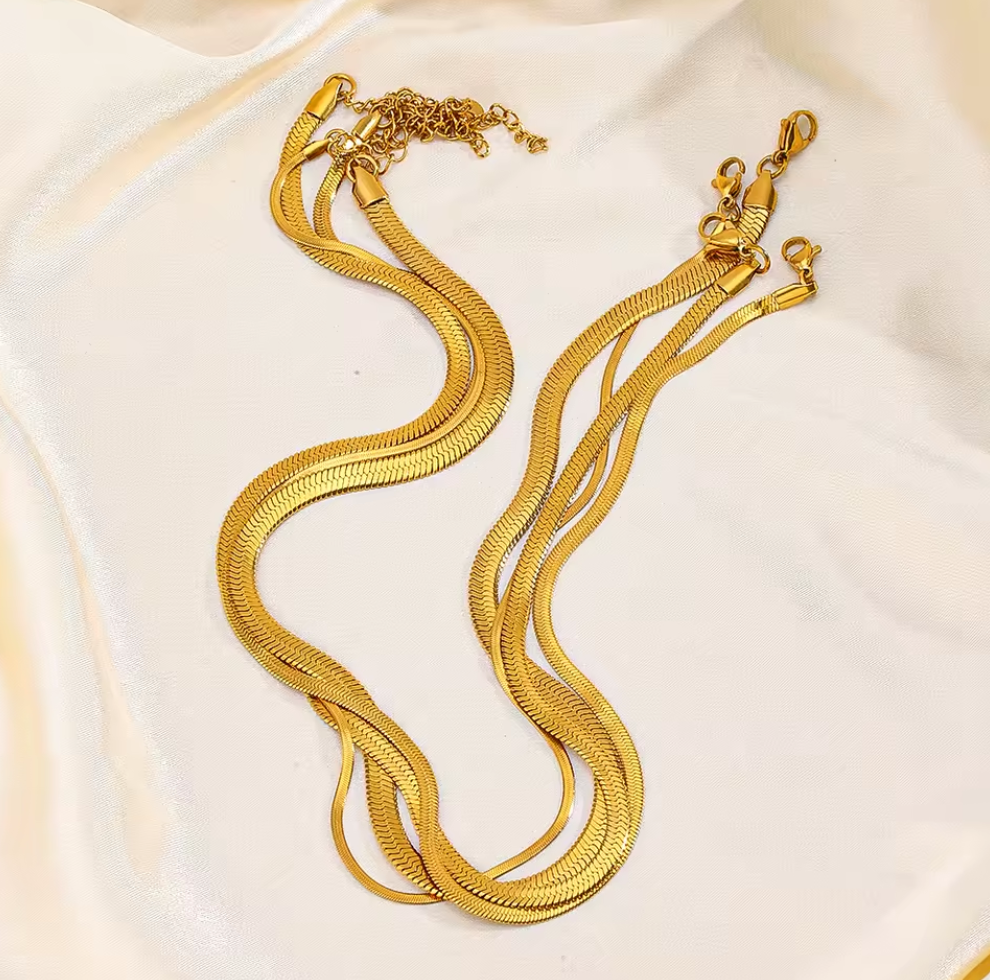 UNI - Snake Bone Chain Elegant Necklace - 18K Gold-Plated Stainless Steel