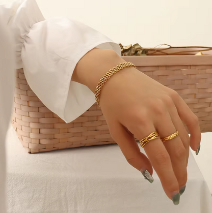 Non Tarnish Titanium Steel Real 18k Gold Plated Wide Chain Bracelets Flat Stainless Steel Watch Chain Bracelet for Women